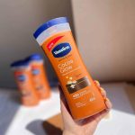 لوسیون بدن وازلین مدل Cocoa Glow ۴۰۰ میلی‌لیتر - Image 2